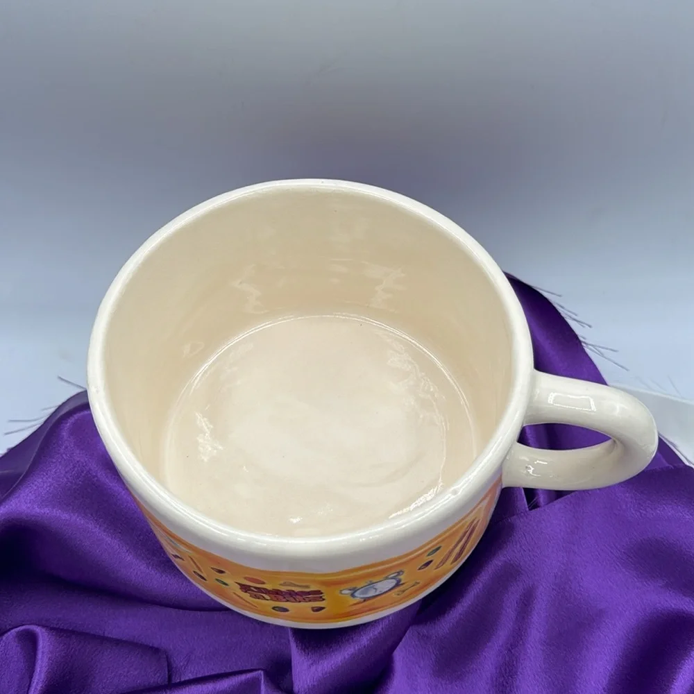 Kibbles and Bits Handled Bowl. Dog size bowl.